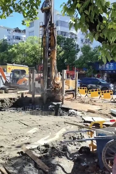 弋江区岩石井